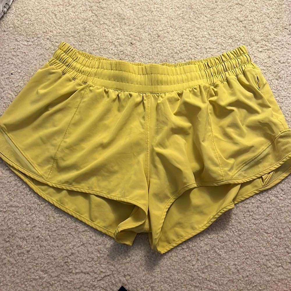 Mustard Yellow Size 10 Hotty Hot Shorts 2.5 inch